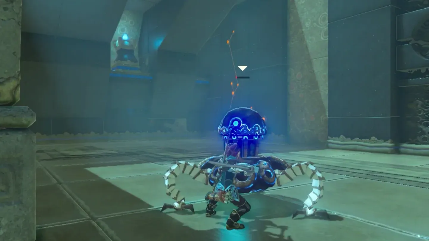Link attacking the Guardian Scout up close
