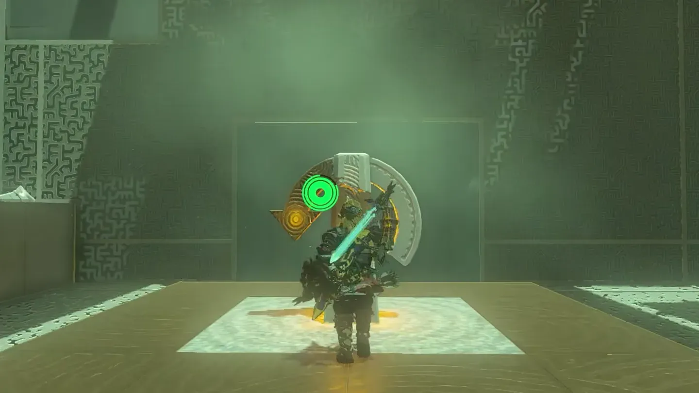 Link striking the switch with a half-circle arc on the walkway