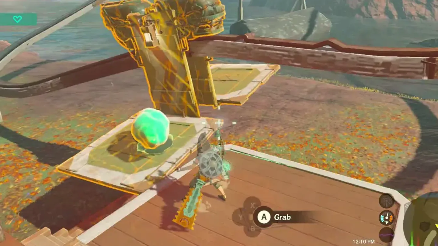 The green crystal set on the flat bed of the railcar