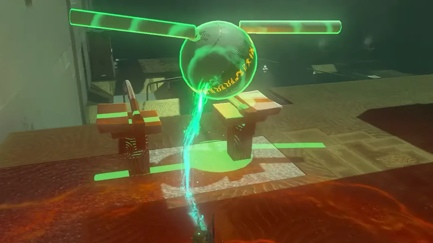 Ultrahand holding the ball with poles fixed across it