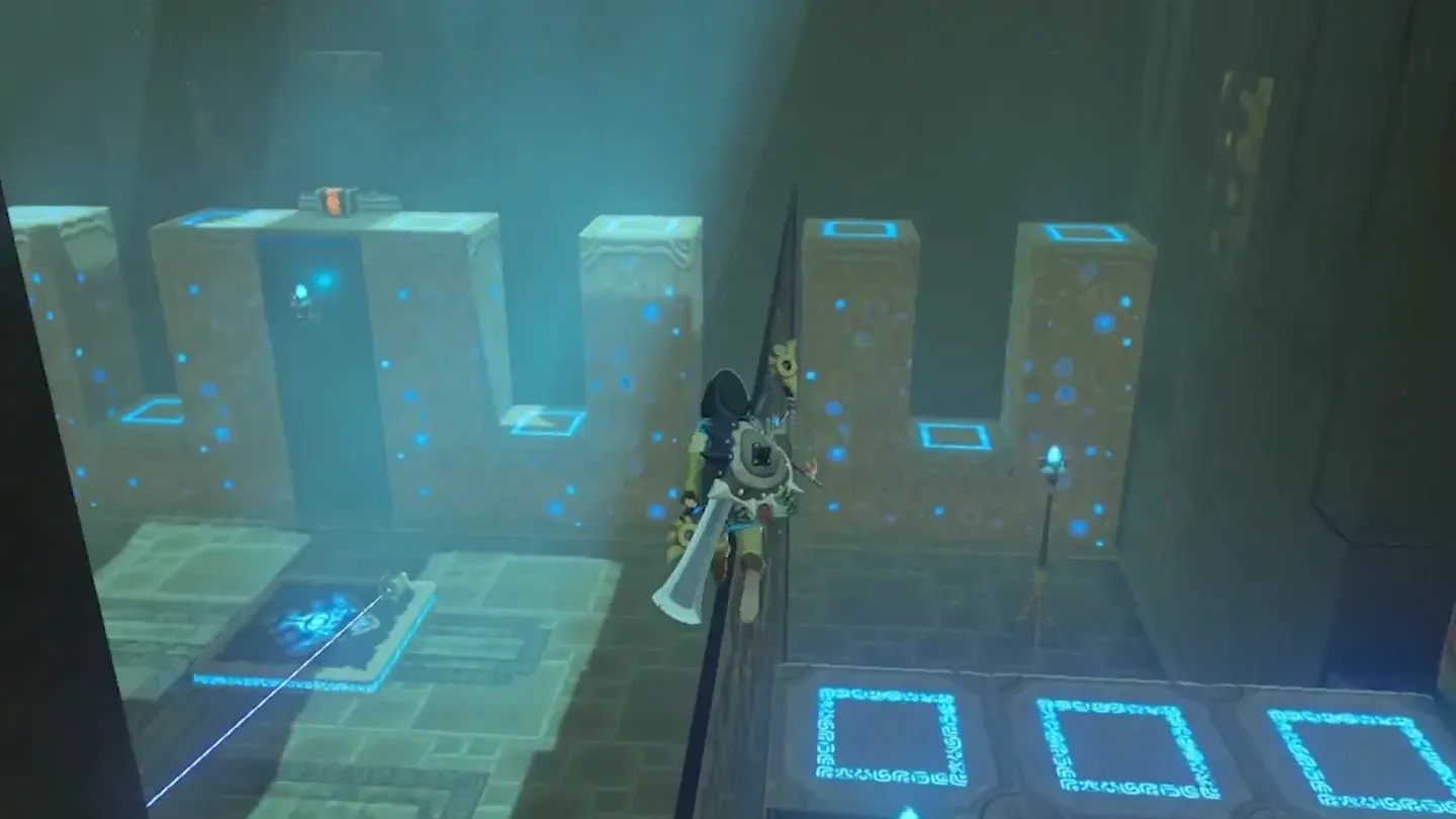 Link on the fenced pillar route with rising stone pillars ahead