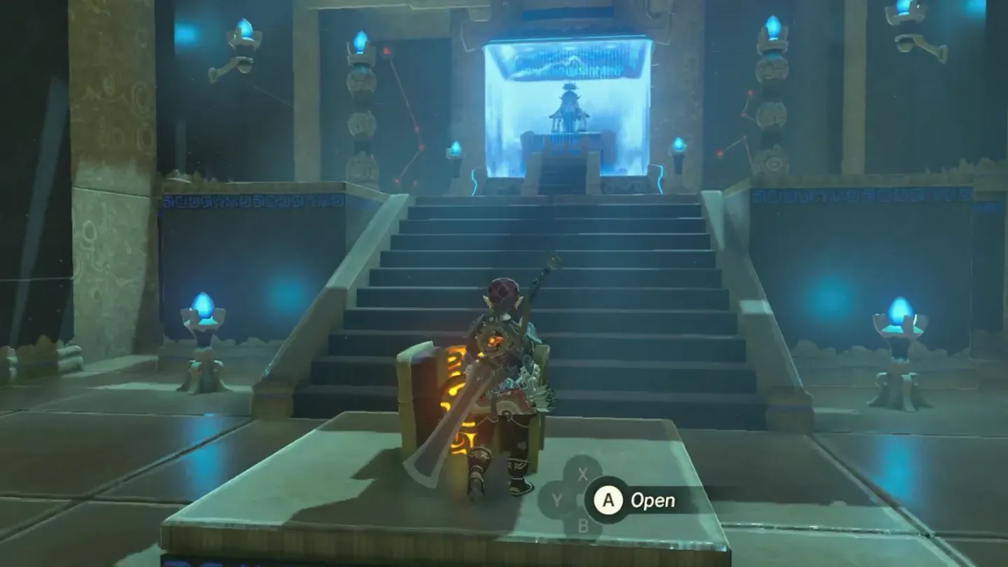 Link opening the chest behind the opened gate
