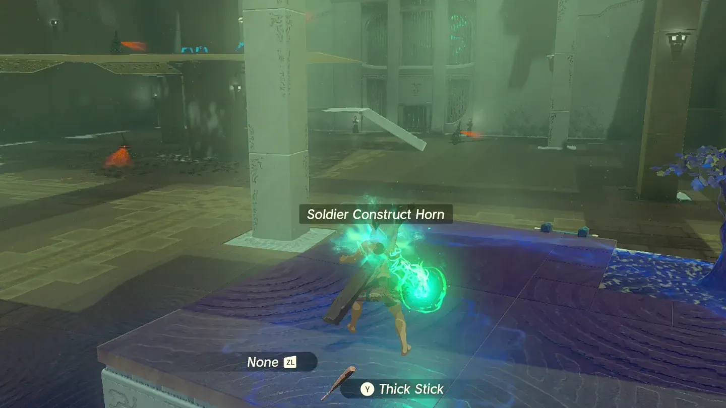 Link fusing a Soldier Construct Horn to his weapon