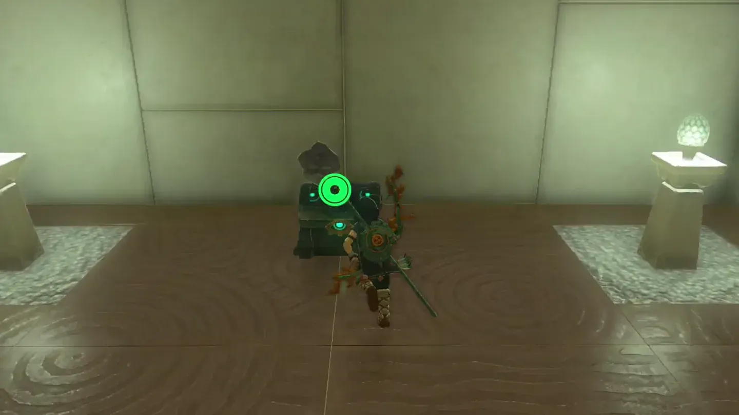 Link at the chest between two lamp pedestals