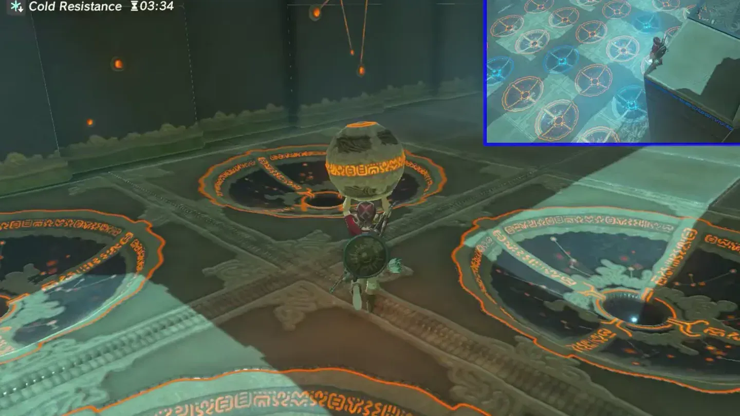 Link carrying another ball between the rows of holes