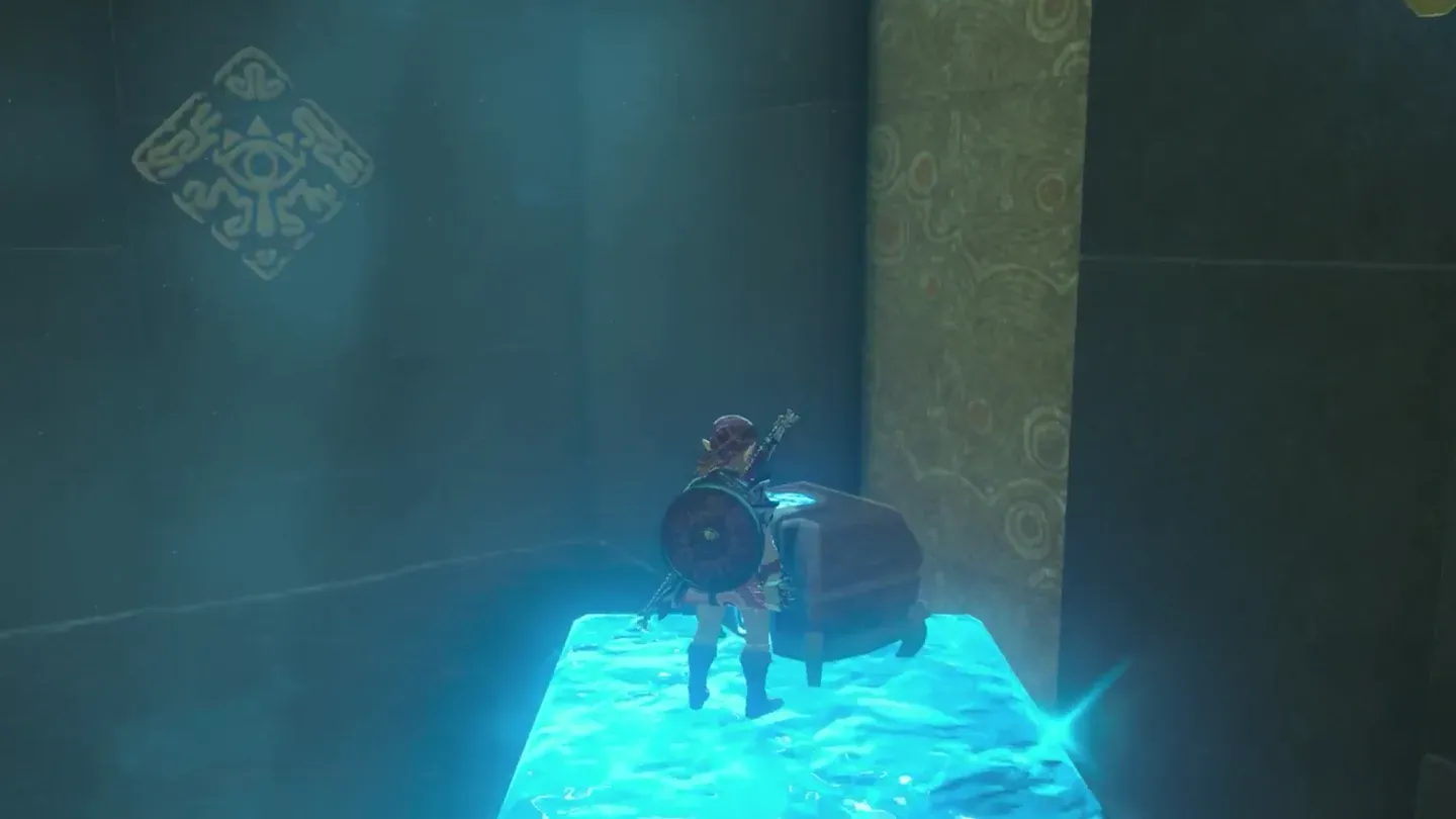 Link on top of the ice pillar beside the lifted chest