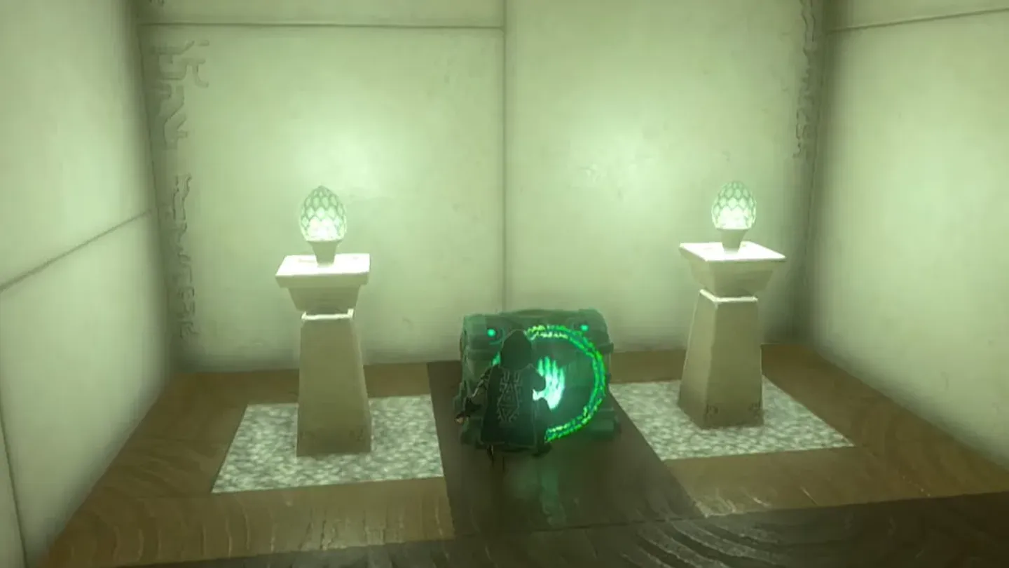Link opening the chest in the secret room
