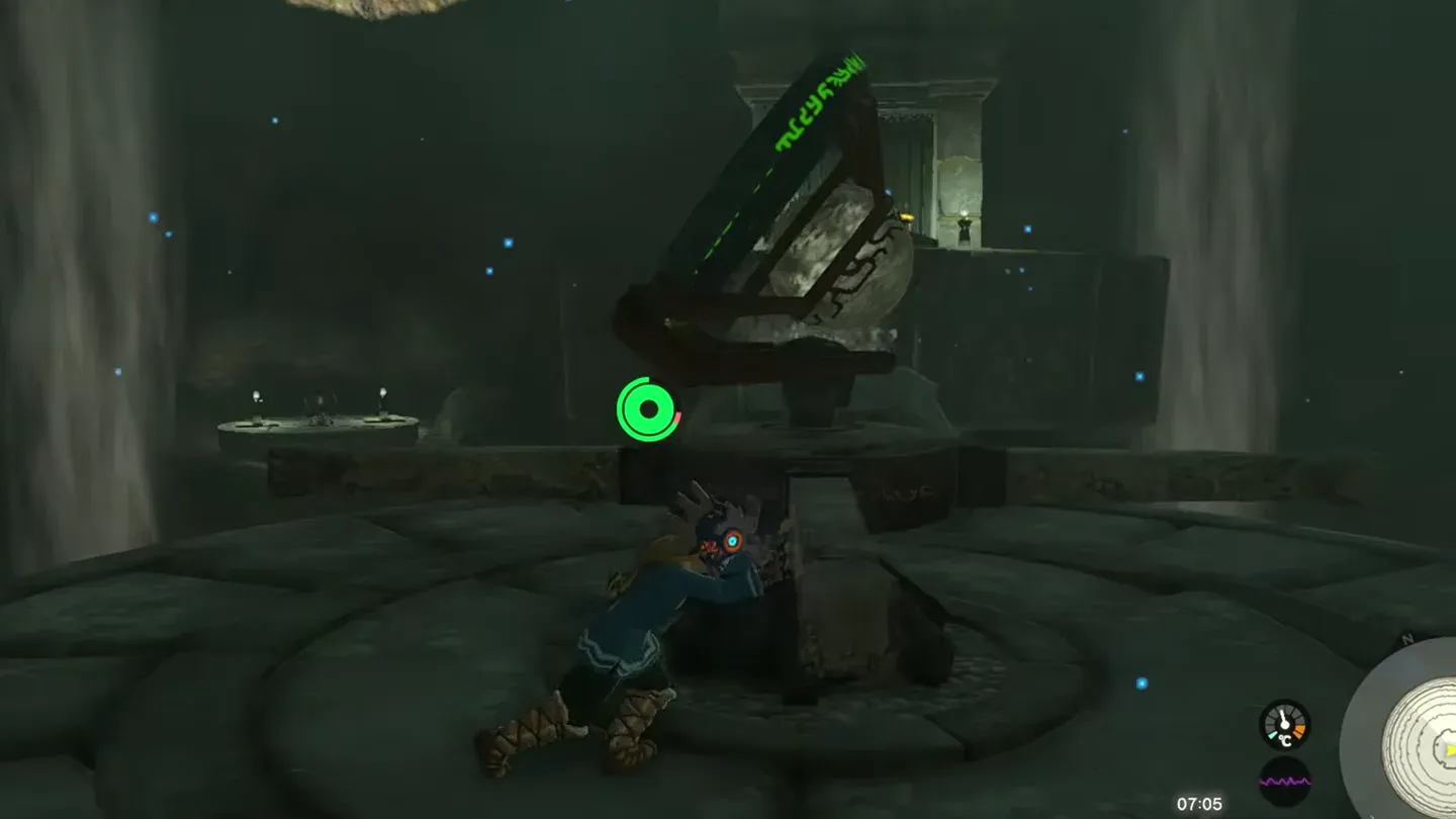 Link turning the central mirror mechanism