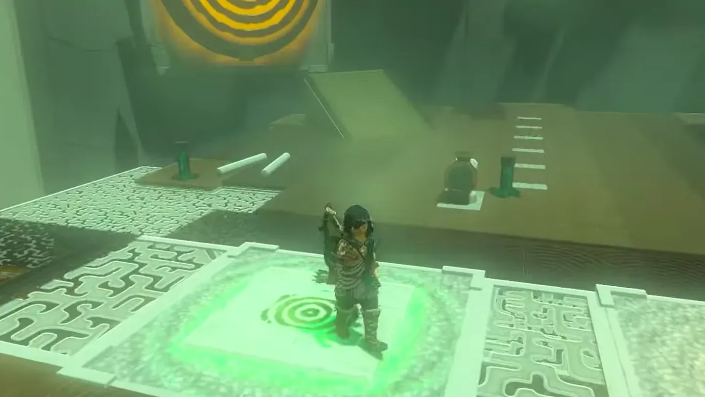 Link standing on the floor switch, the orange target on the wall behind