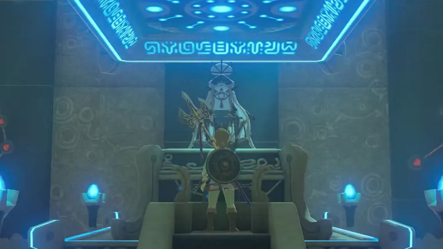 Link at the altar in front of the monk