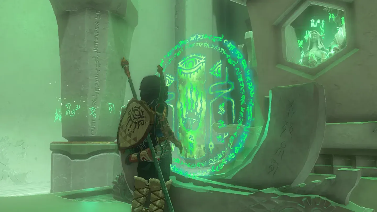 Link touching the glowing altar