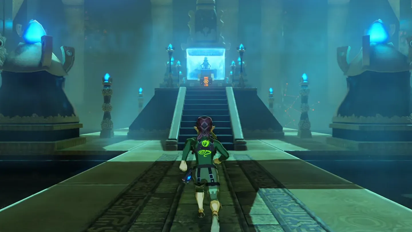 Link walking into the single room of the shrine