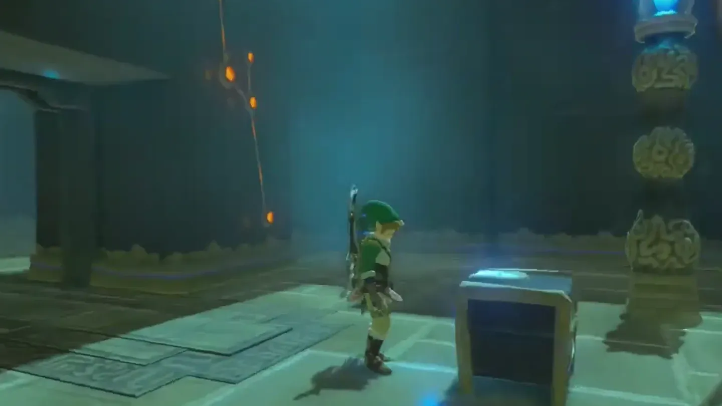 Link next to an opened treasure chest