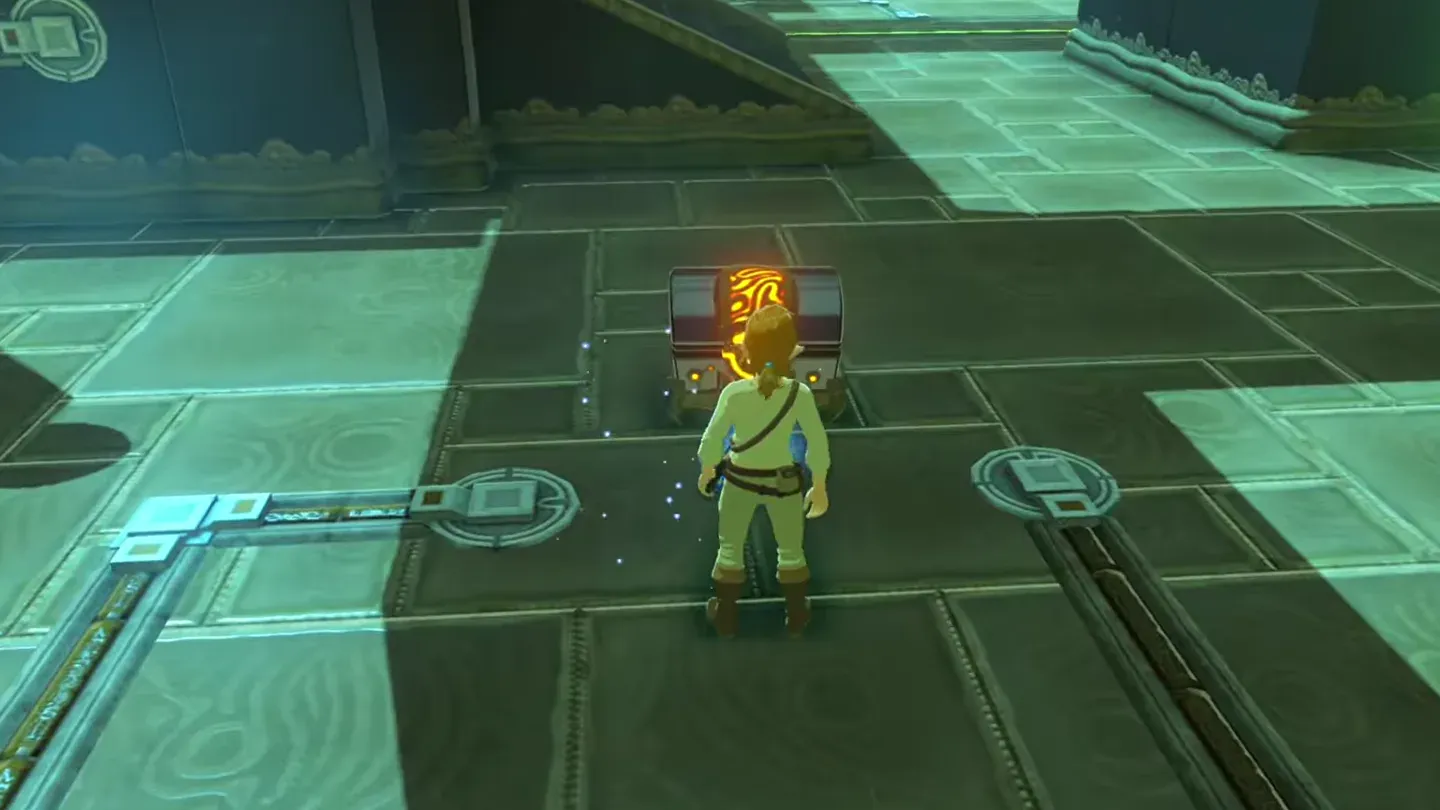 Link opening the metal treasure chest
