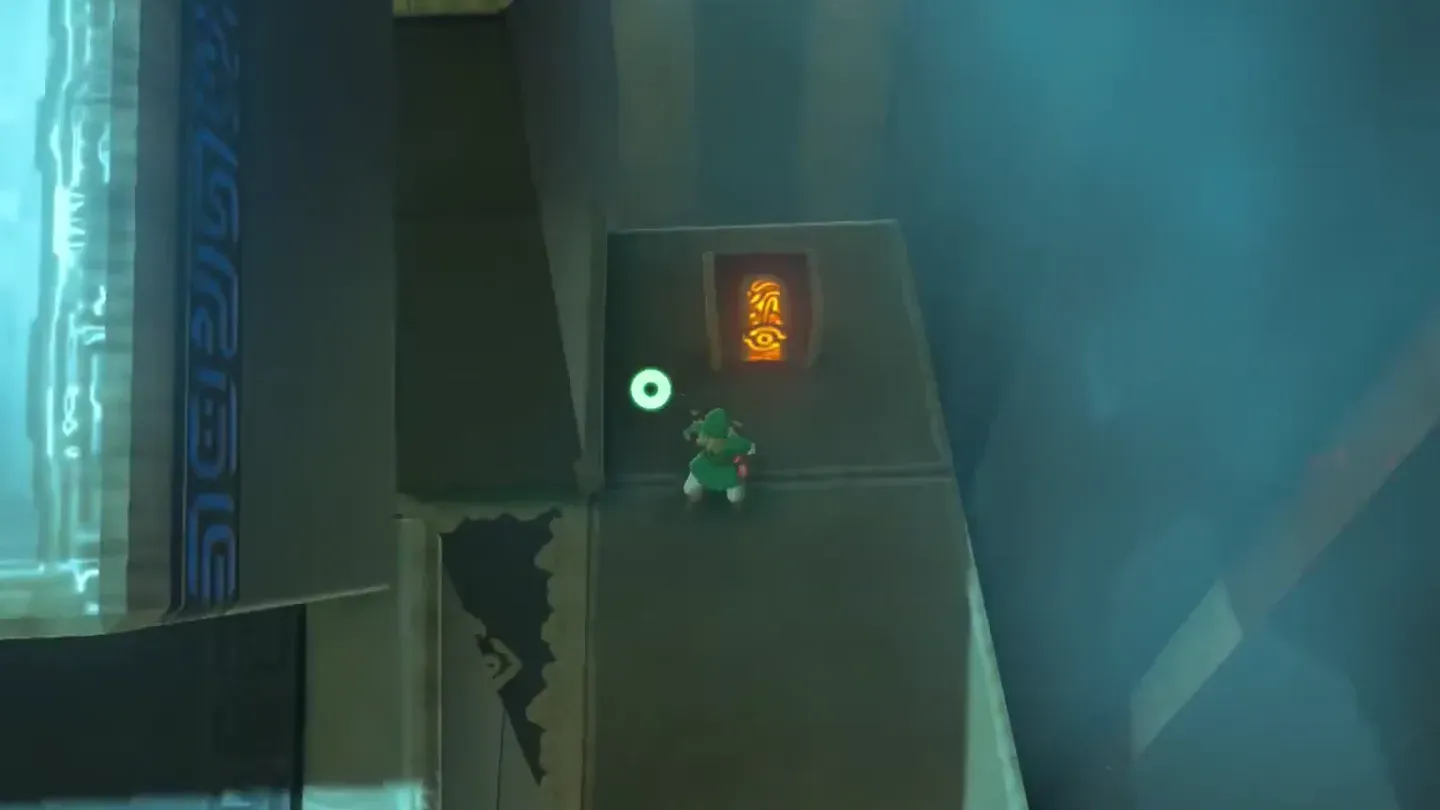 Link landing beside the treasure chest between the sockets