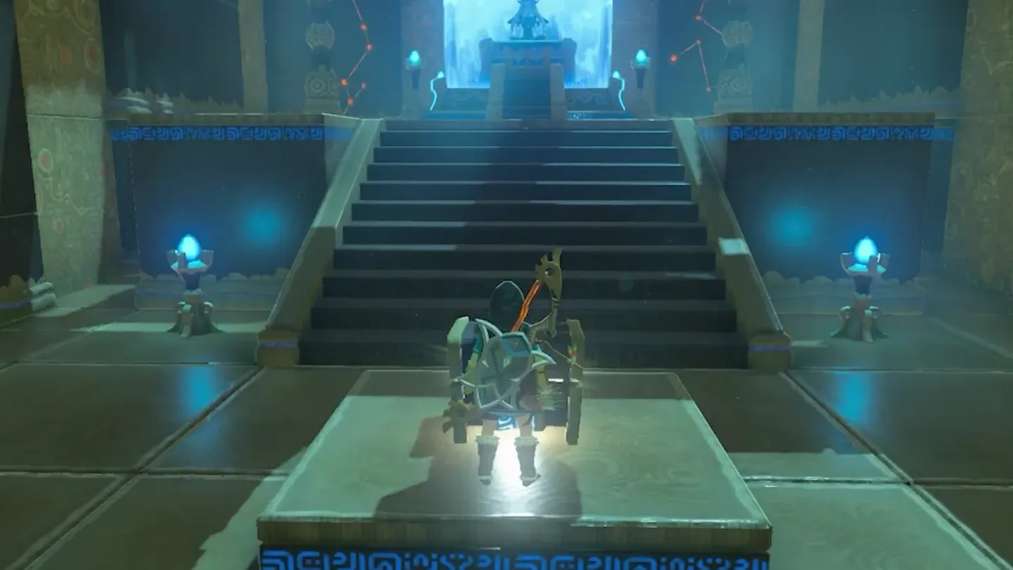 Link opening the treasure chest