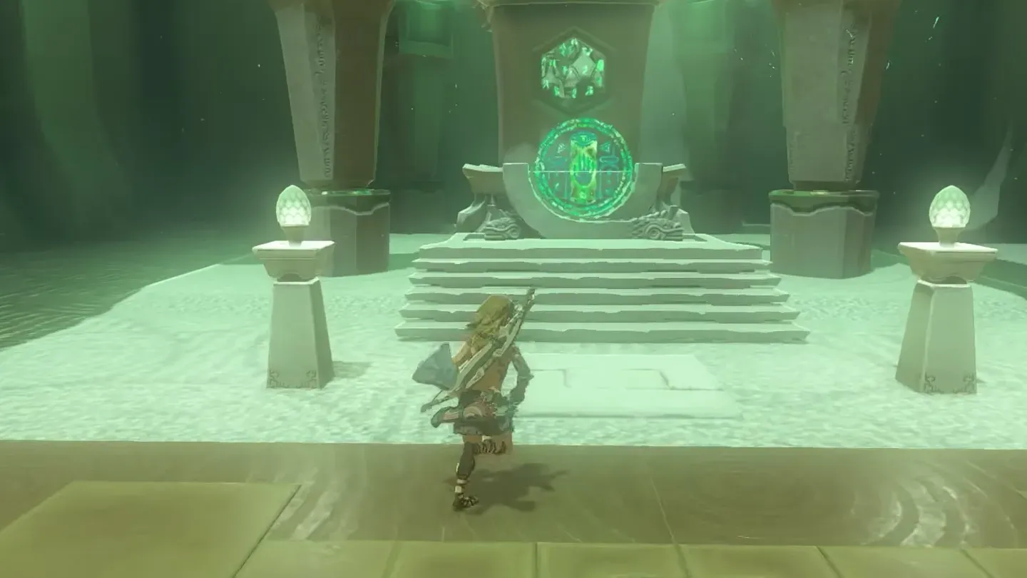 Link walking to the altar stairs