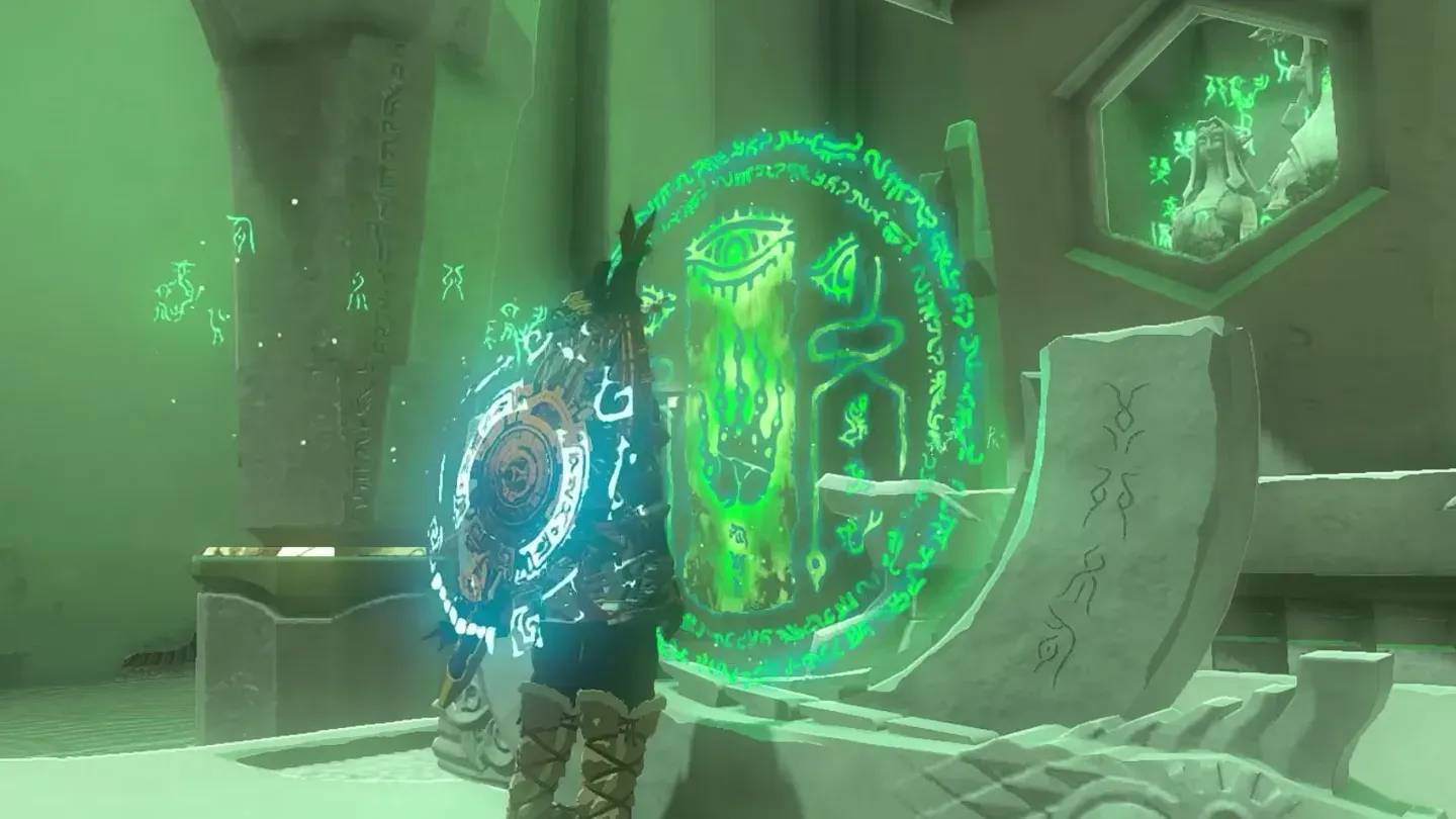 Link touching the glowing altar