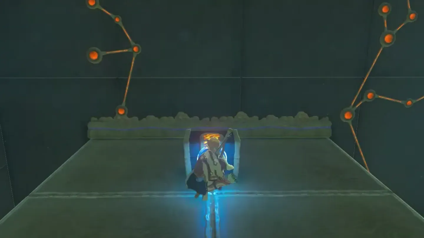 Link opening the chest on the high ledge