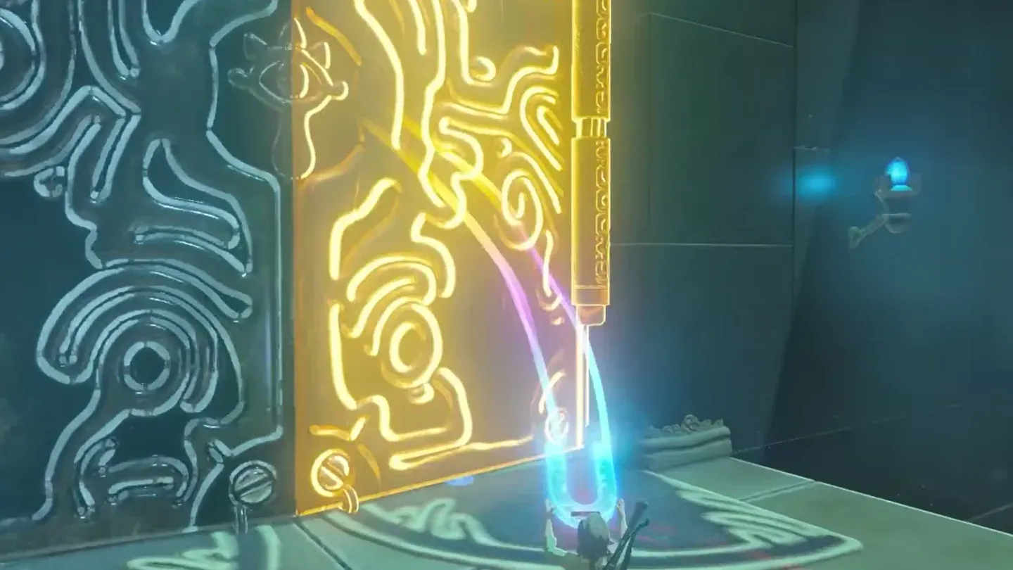 Link pulling one of the metal doors open