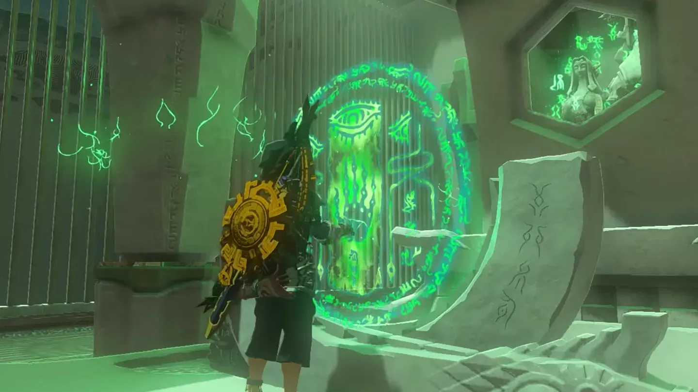 Link touching the glowing altar