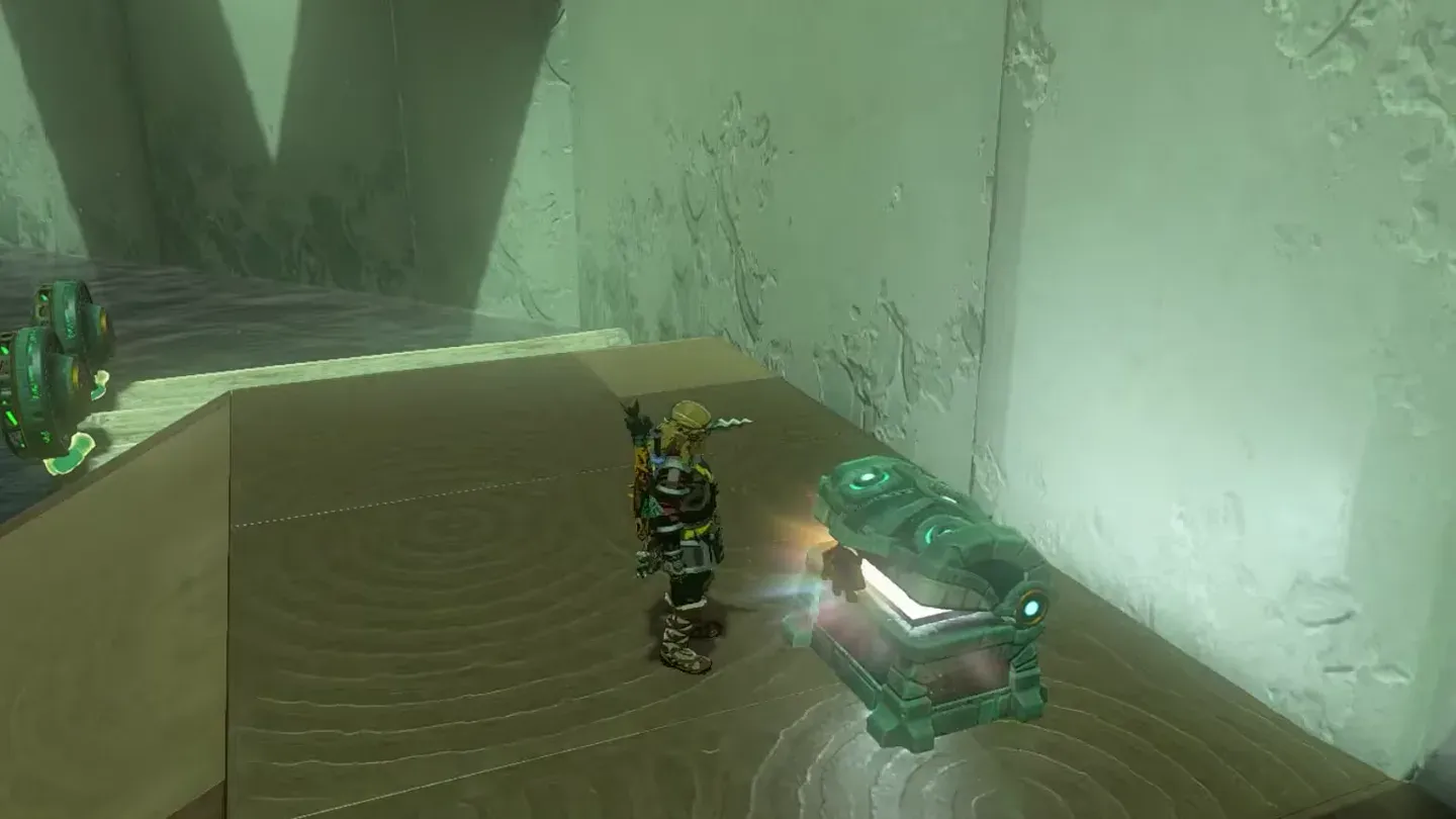 Link opening the chest on the platform by the left wall