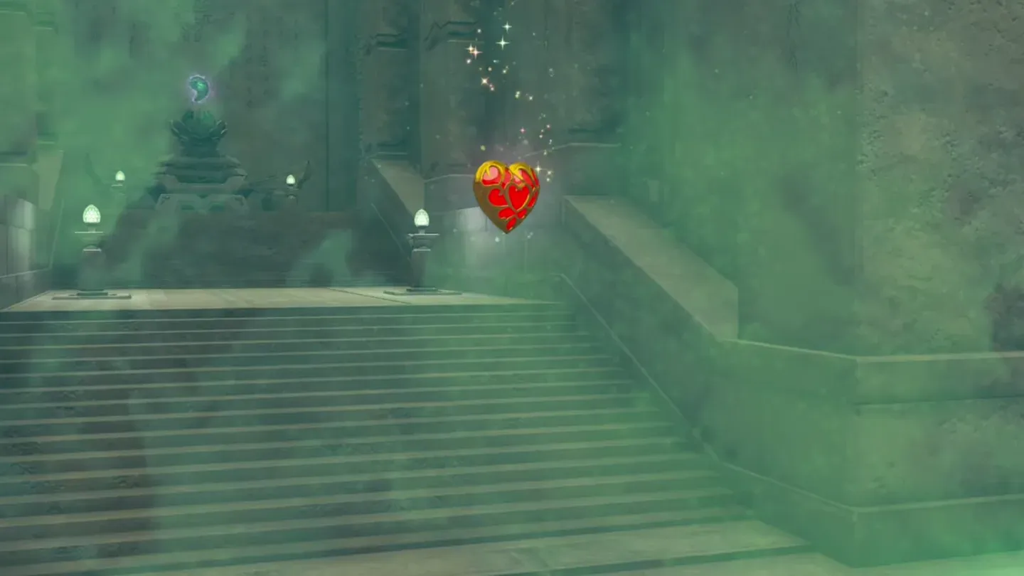 A Heart Container floating above the stairs after the fight